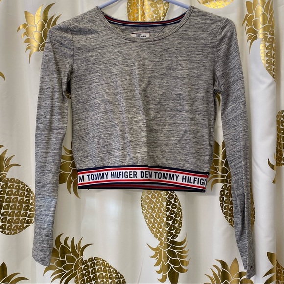 Tommy Hilfiger Tops - Tommy Hilfiger crop top